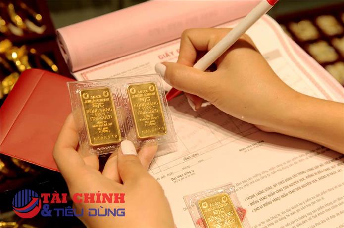 Nhận vàng trước, thanh toán sau: Thỏa thuận dân sự hay rủi ro pháp lý?