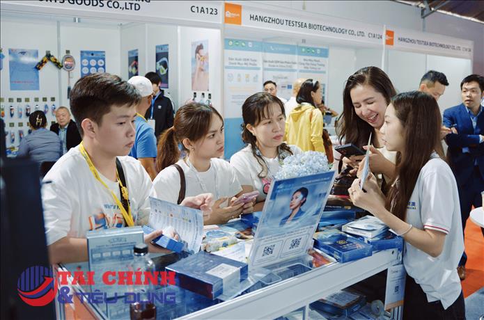 Triển lãm China Homelife Vietnam 2026 thu hút người tiêu dùng với nhiều sản phẩm chăm sóc sức khỏe