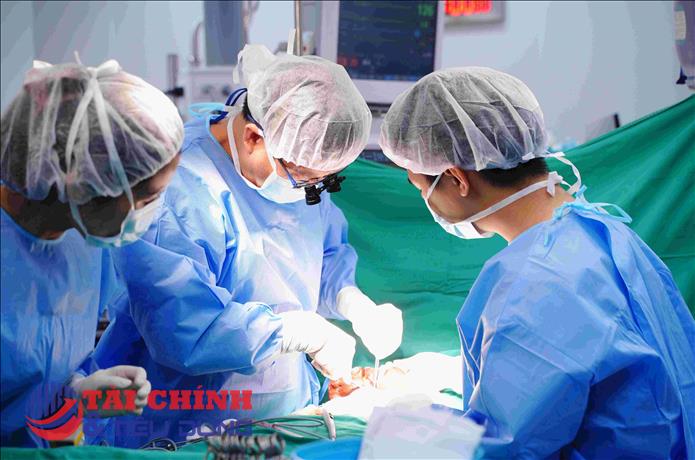 Vinmec phẫu thuật thành công, cứu sống bệnh nhi 48 ngày tuổi mắc teo đường mật bẩm sinh