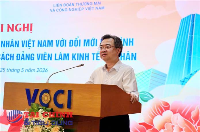 Đổi mới mô hình phát triển đất nước là yêu cầu tất yếu, doanh nghiệp tư nhân phải trở thành lực lượng tiên phong