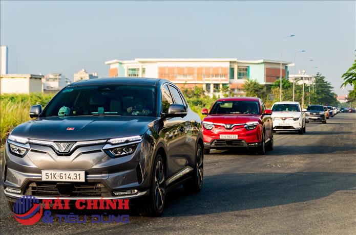 Đi ô tô hạng D nhưng gần như không tốn tiền nhiên liệu, bảo dưỡng, chủ xe “trút gánh nặng” chi phí nhờ VinFast VF 8
