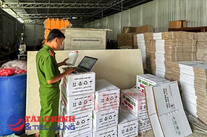 Phát hiện cơ sở sản xuất phân bón không phép tại Cần Thơ