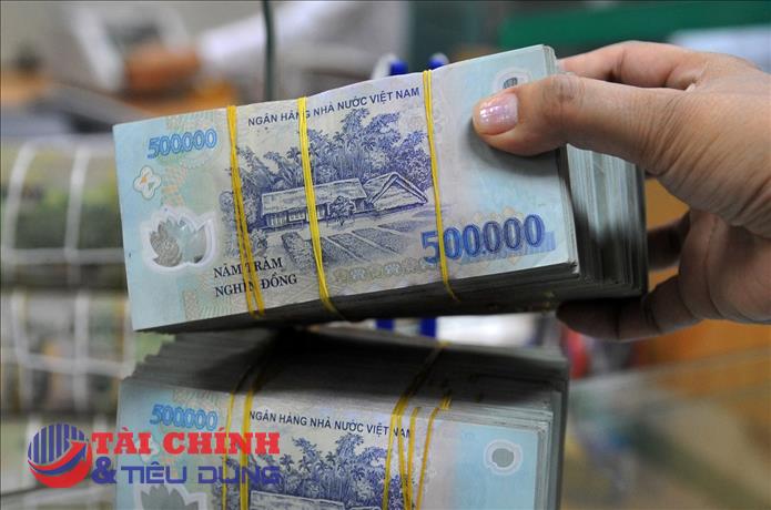 Lãi suất huy động điều chỉnh trái chiều, áp lực thanh khoản ngân hàng gia tăng