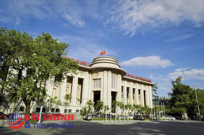Lãi suất liên ngân hàng neo cao, Ngân hàng Nhà nước tiếp tục hút ròng