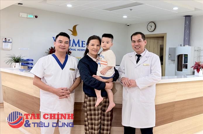Vinmec Hạ Long cứu bé trai 2 tuổi khỏi nguy cơ biến chứng do bệnh lý ống phúc tinh mạc