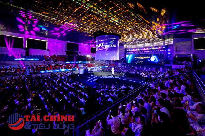 Hải trình trải nghiệm “Downtown không ngủ” của giới tinh hoa tại sự kiện ra mắt Festival Island