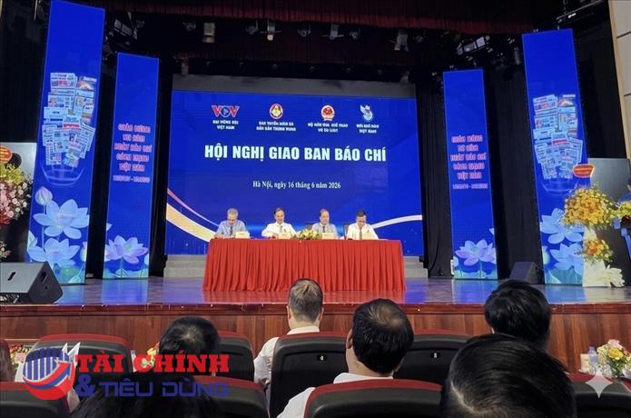 Báo chí cần chuyển từ cơ quan thông tin sang dẫn dắt thông tin, tham gia kiến tạo chính sách