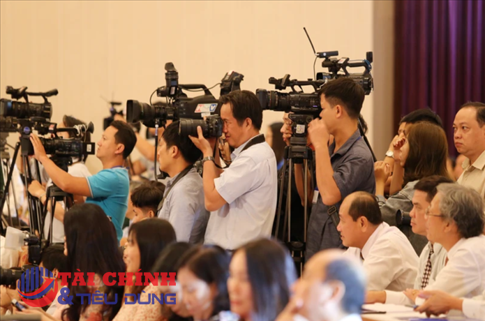 Đề xuất phạt đến 100 triệu đồng đối với hành vi đe dọa, uy hiếp nhà báo khi tác nghiệp