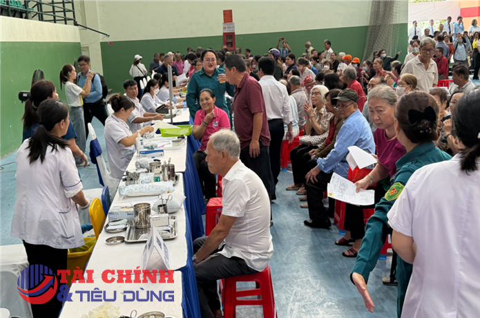TP.HCM thí điểm khám chữa bệnh bảo hiểm y tế tại nhà