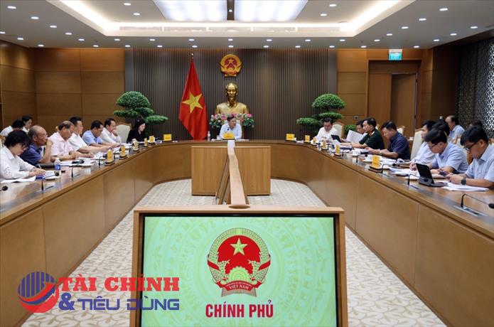 Hoàn thiện Nghị định mới để tái cơ cấu hệ thống kinh doanh xăng dầu