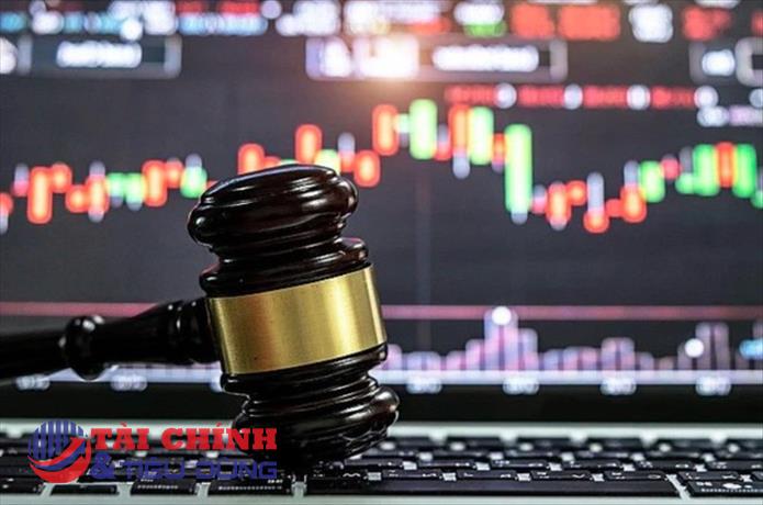 Loạt doanh nghiệp và cá nhân bị xử phạt trong lĩnh vực chứng khoán