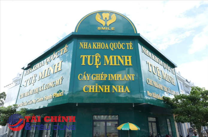 Cần Thơ: Phát hiện chuỗi sai phạm tại Nha khoa Quốc tế Tuệ Minh, niêm phong thiết bị để xử lý