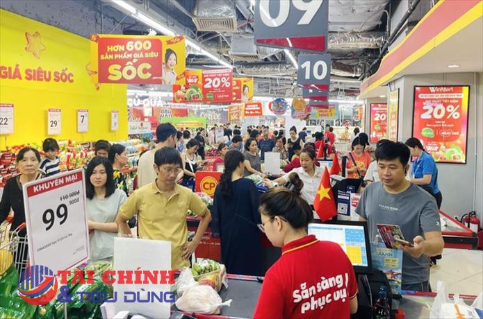 Lợi nhuận doanh nghiệp bán lẻ quý II được dự báo khởi sắc, điện máy và trang sức dẫn sóng