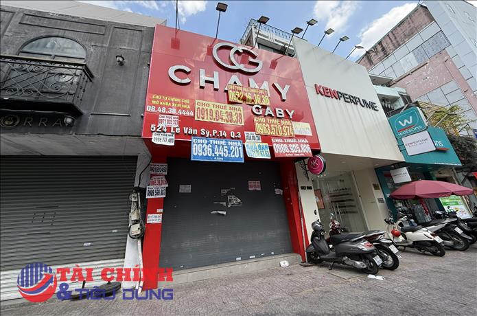 Mặt bằng "đất vàng" trung tâm TP.HCM giảm giá vẫn ế khách