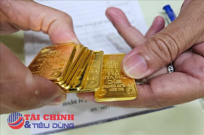 Một doanh nghiệp niêm yết vàng nhẫn thấp hơn SJC tới 13 triệu đồng/lượng