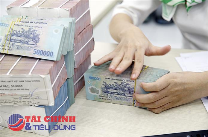 Lãi suất huy động hạ nhiệt, lãi suất liên ngân hàng biến động mạnh cuối quý II
