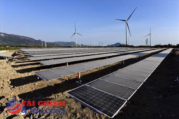 Trung Nam giảm gần 1.800 tỷ nợ trái phiếu, thành viên khác hút thêm 2.100 tỷ đồng