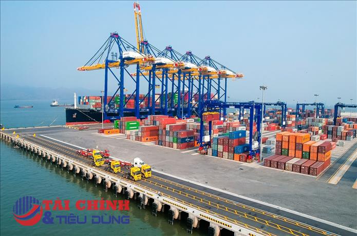 Xuất nhập khẩu vượt 549 tỷ USD sau 6 tháng, nhập khẩu tăng mạnh phản ánh đà phục hồi sản xuất