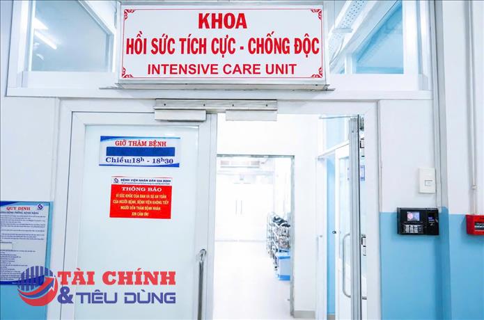Nhiều người bỏng nặng sau vụ cháy quán ăn ở TP.HCM