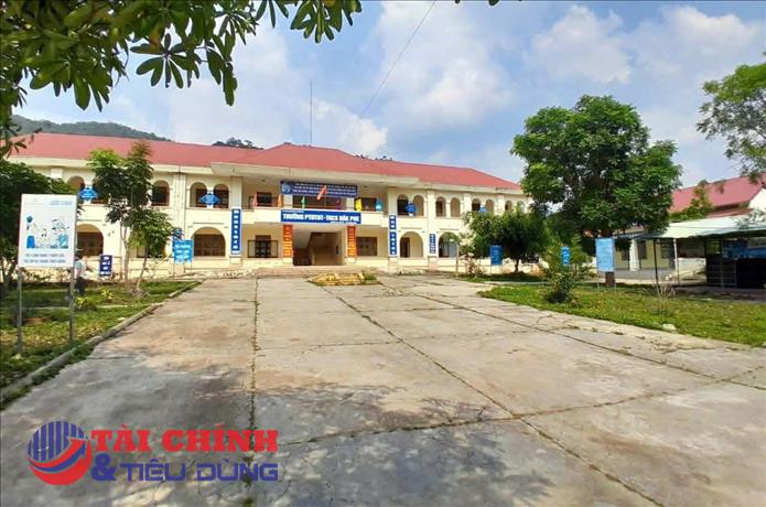 “Young Shoots of Vietnam”: Trao một cuốn sách, gieo một tương lai
