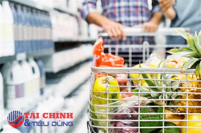 Bán lẻ hàng hóa lập kỷ lục mới, người tiêu dùng còn dè dặt trong chi tiêu