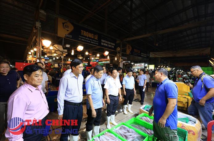 TP.HCM đảm bảo an toàn thực phẩm tại chợ đầu mối