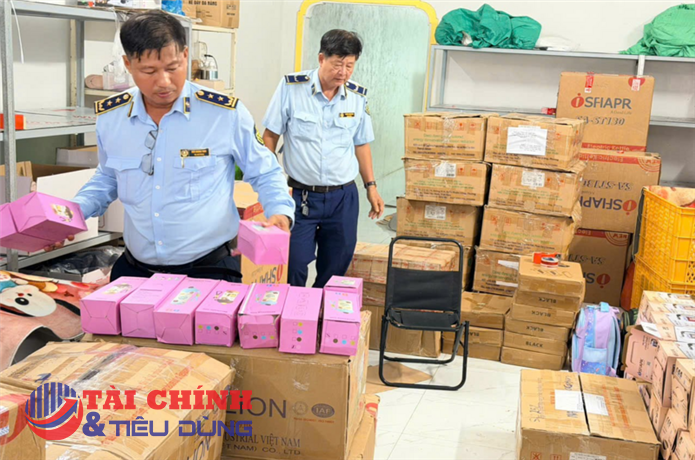 Cà Mau: Xử lý hơn 1.780 vụ buôn lậu, gian lận thương mại và hàng giả trong 6 tháng