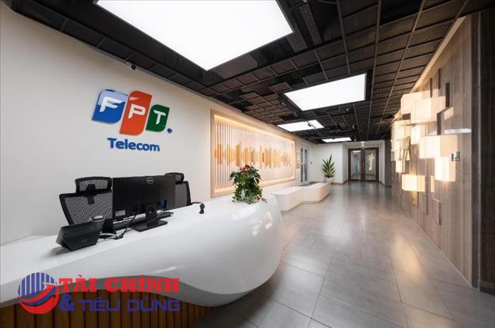 FPT Telecom (FOX) lãi gần 1.000 tỷ đồng quý 2, tăng trưởng chậm nhất trong 11 quý