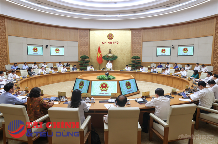 Thực hiện các nhiệm vụ, giải pháp trọng tâm để đạt mục tiêu tăng trưởng 2 con số