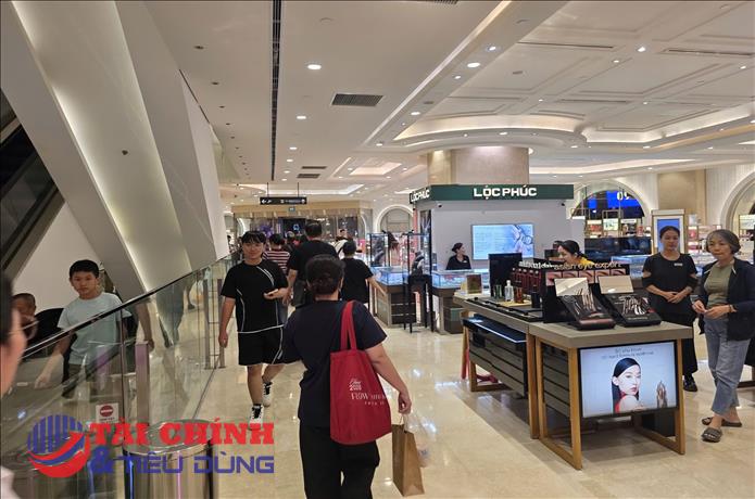 Đâu là chìa khóa thắng cuộc của ngành bán lẻ thời AI?