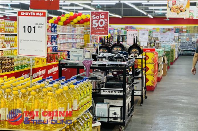 Khuyến mại đến 50%, người mua thực sự tiết kiệm được bao nhiêu?