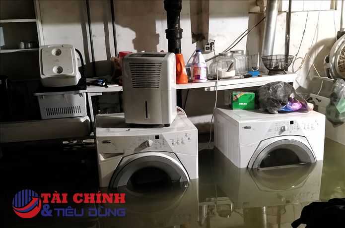 Sau mùa ngập, coi chừng xe máy, đồ điện tử “tân trang” tràn chợ mạng