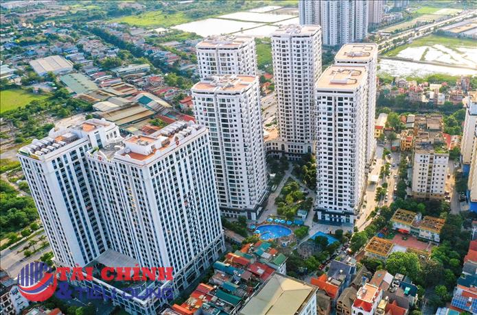 Áp lực dòng tiền gia tăng khi 'sở hữu' lượng hàng tồn kho lớn