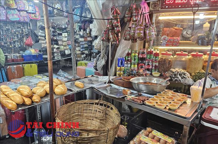 TP Hồ Chí Minh tăng kiểm soát an toàn thực phẩm thức ăn đường phố